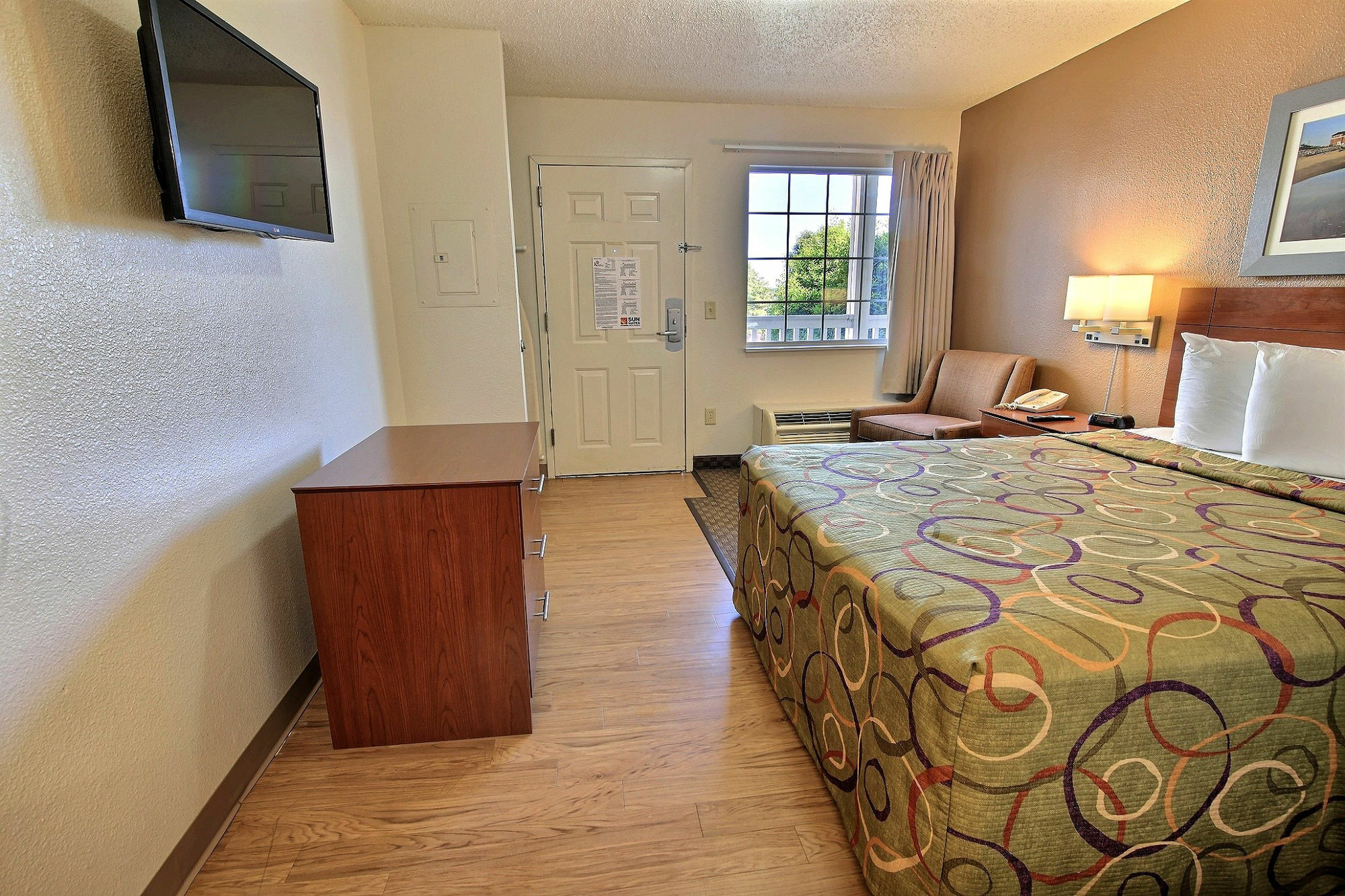 Sun Suites Of Chesapeake Exterior foto